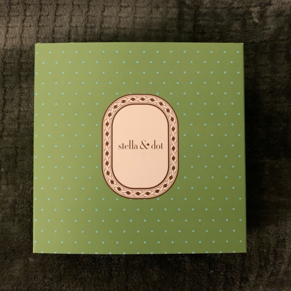 Stella & Dot Gala Necklace - NWOT - Picture 3 of 4